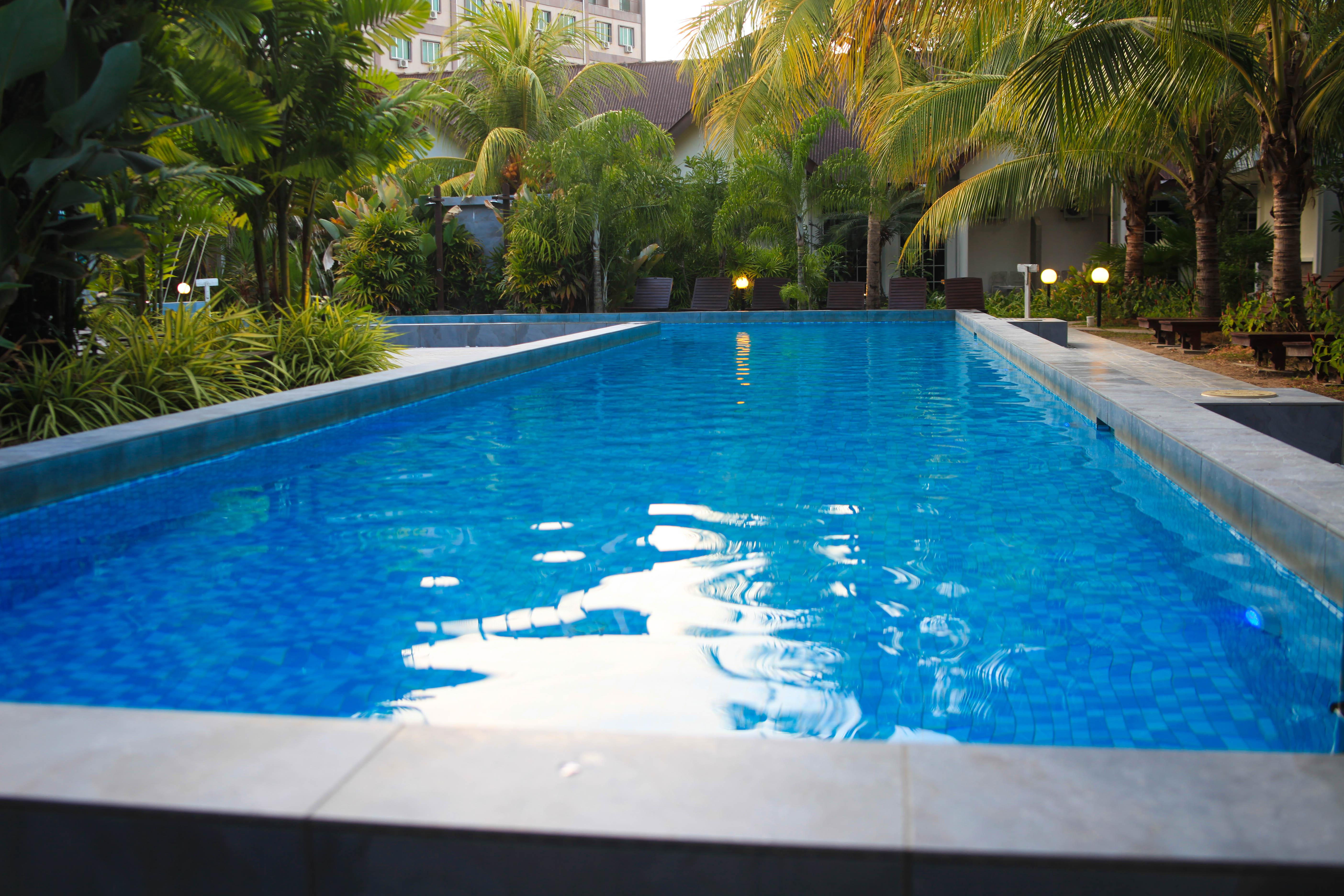White Lodge Pantai Cenang  Exterior photo