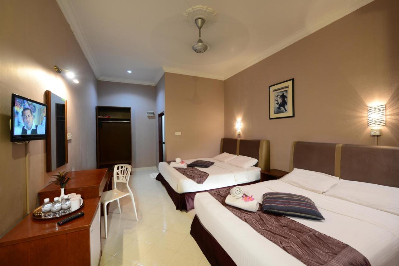 White Lodge Pantai Cenang  Exterior photo